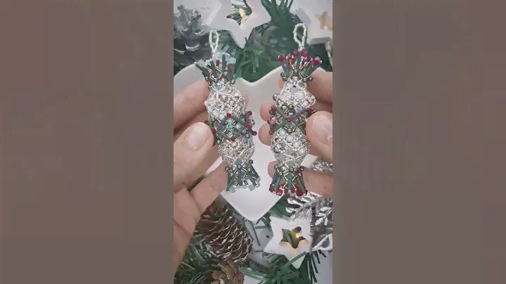 Есть Мастер-класс! Игрушка на ёлку!🎄🍬#бисероплетение #мастеркласс #елочныеигрушкисвоимируками