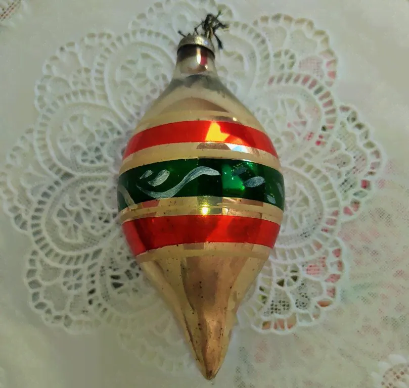 ЕЛОЧНАЯ ИГРУШКА ВОЛЧОК