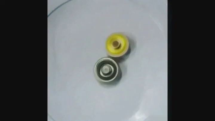 Takara tomy beyblade Bb122 vs bb119