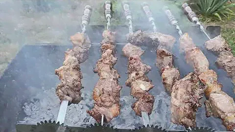 Жарка мяса на приспособлении Саможар Волчок. Жарка мяса!